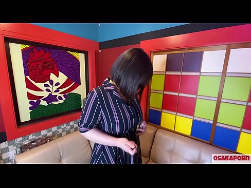 ❤️ Японска сладурана с големи цици мастурбира със секс играчки и получава оргазъм. В едно интервю тя разказва за опита си в чукането. Огромни цици и космати путка стенат силно. Osakaporn ️❌ Порно в bg.hdporn24.ru ❌️